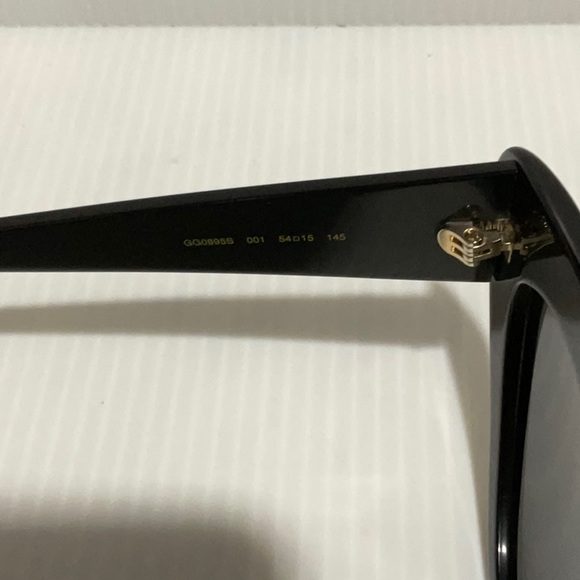 Woman’s Gucci sunglasses GG0895S cat eye black frame made in Italy - Picture 6 of 8